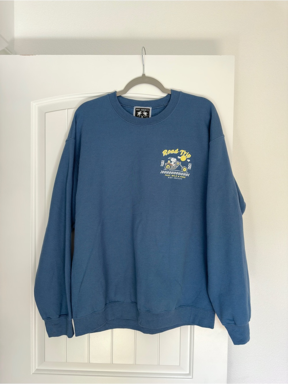 RIOT SOCIETY Snoopy Road Trip Sweatshirt